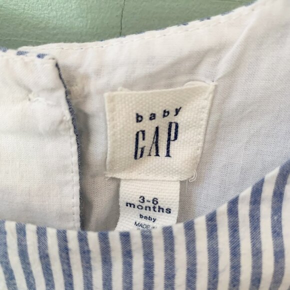 Baby Gap Eyelet Dress • 3-6 Months - Picture 3 of 3
